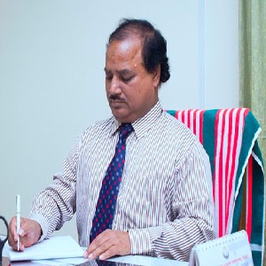 Dr Md Elias Uddin Biswas